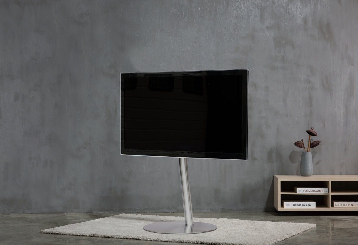 Sinox StandView TV gulvstand, vinklet med drejbar top. 26"-65". Alu finish
