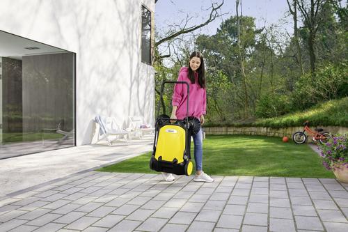 Karcher S 4 Twin 2-in-1 sweeper Black, Yellow