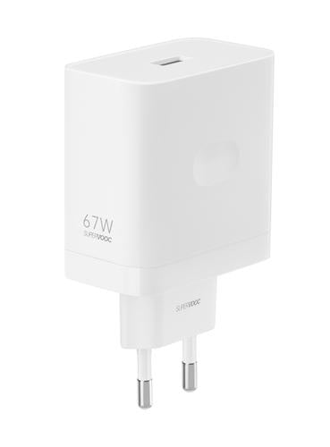 realme RMTC67W Universal White AC Fast charging Indoor