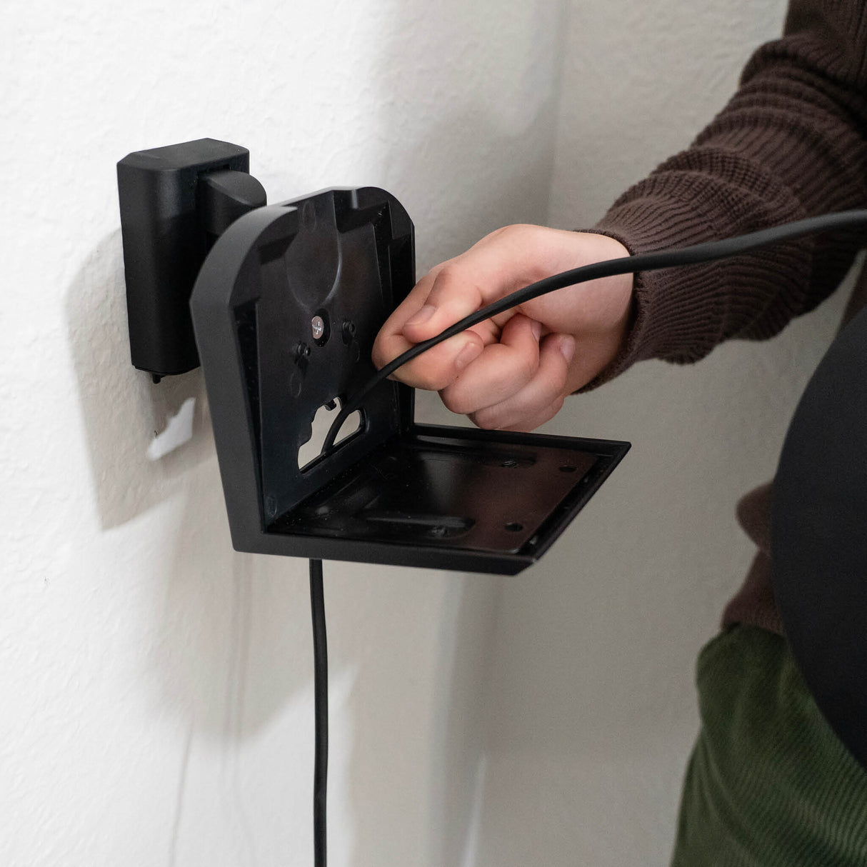 SANUS WSWME32 Væg Sort