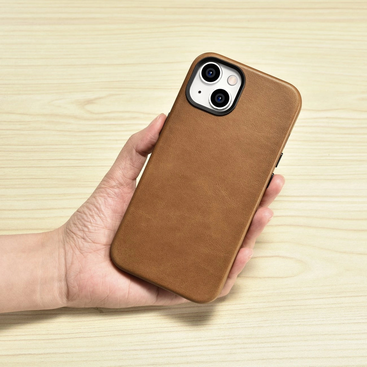 iCarer Oil Wax Premium Leather Case magnetisk læder iPhone 14 case med MagSafe brun (WMI14220701-TN)