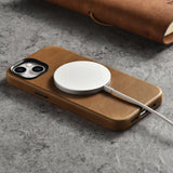 iCarer Oil Wax Premium Ledder Case iPhone 14 Plus Magnetisk Ledder Case med MagSafe Brown (WMI14220703-TN)