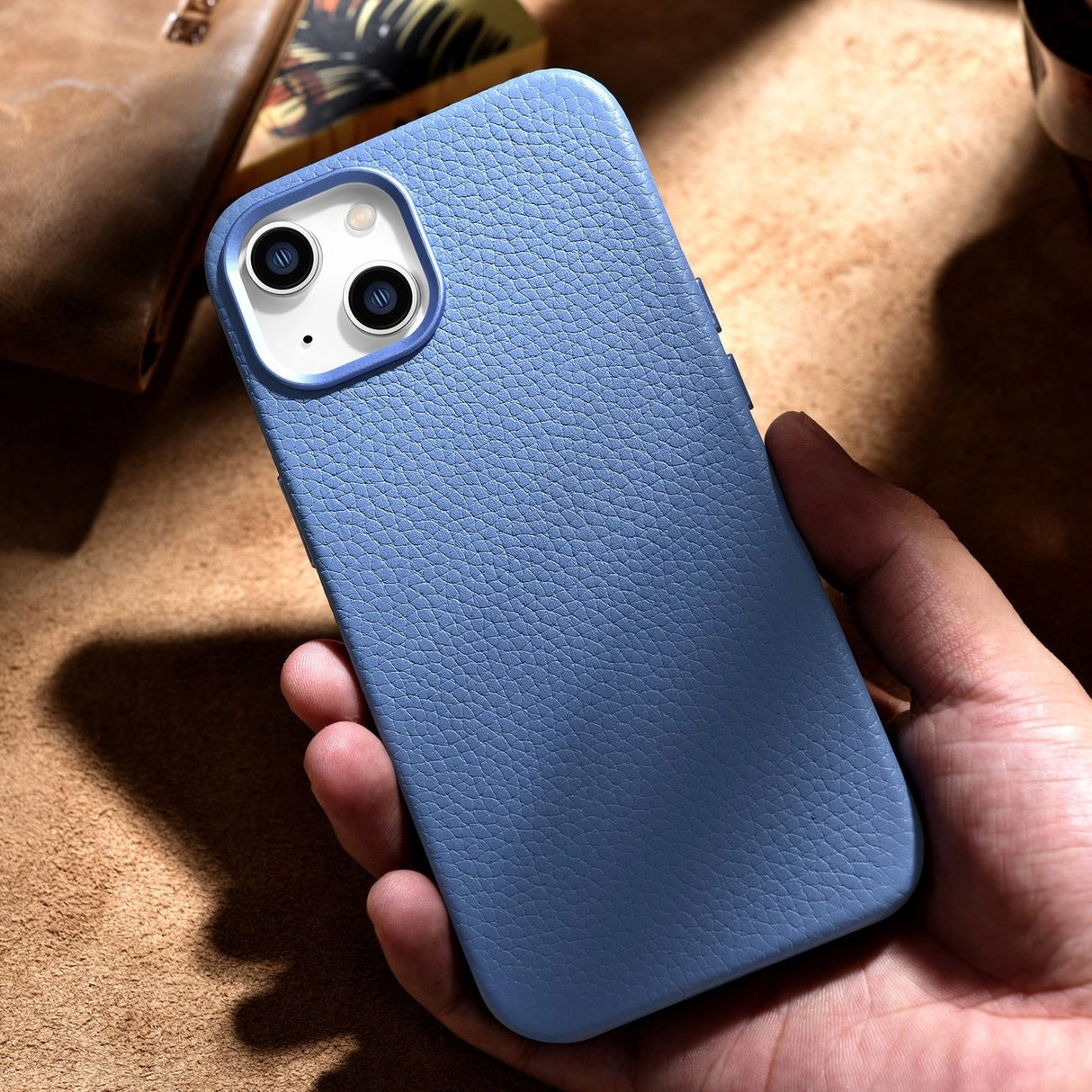 iCarer Litchi Premium Ledder Case iPhone 14 Plus Magnetisk Ledder Case med MagSafe Light Blue (WMI14220711-LB)