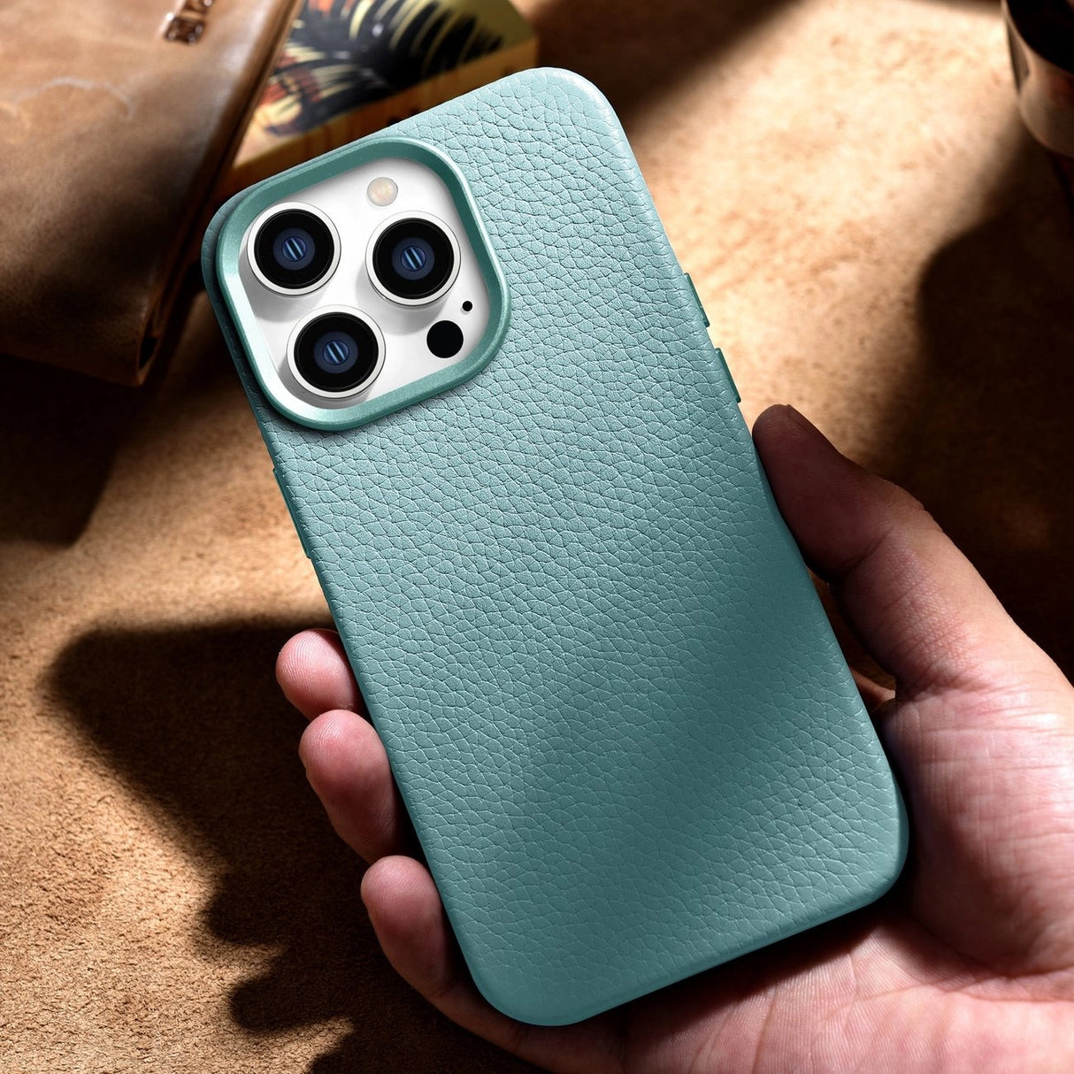iCarer Litchi Premium Ledder Case iPhone 14 Pro Max Magnetisk Ledder Case med MagSafe Green (WMI14220712-GN)