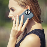 iCarer CE Oil Wax Premium Leather Folio Case iPhone 14 Plus magnetisk flip case MagSafe blå (AKI14220707-BU)