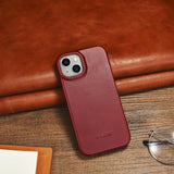 iCarer CE Oil Wax Premium Leather Folio Case iPhone 14 Plus Magnetisk Flip Leather Folio Case MagSafe Red (AKI14220707-RD)