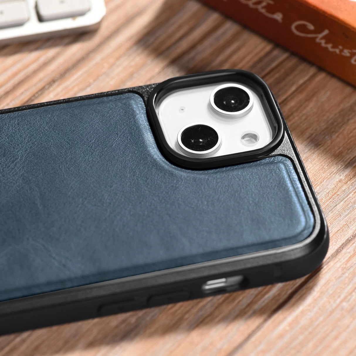 iCarer Leather Oil Wax case til iPhone 14 blå (WMI14220717-BU)