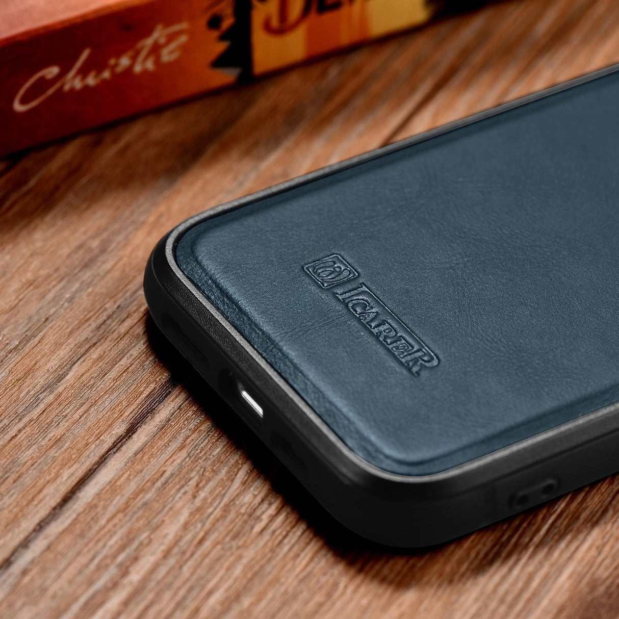 iCarer Leather Oil Wax case til iPhone 14 Plus blå (WMI14220719-BU)