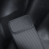 Nillkin Syntetisk Fiber S Case iPhone 14 Plus case med kamera cover, sort