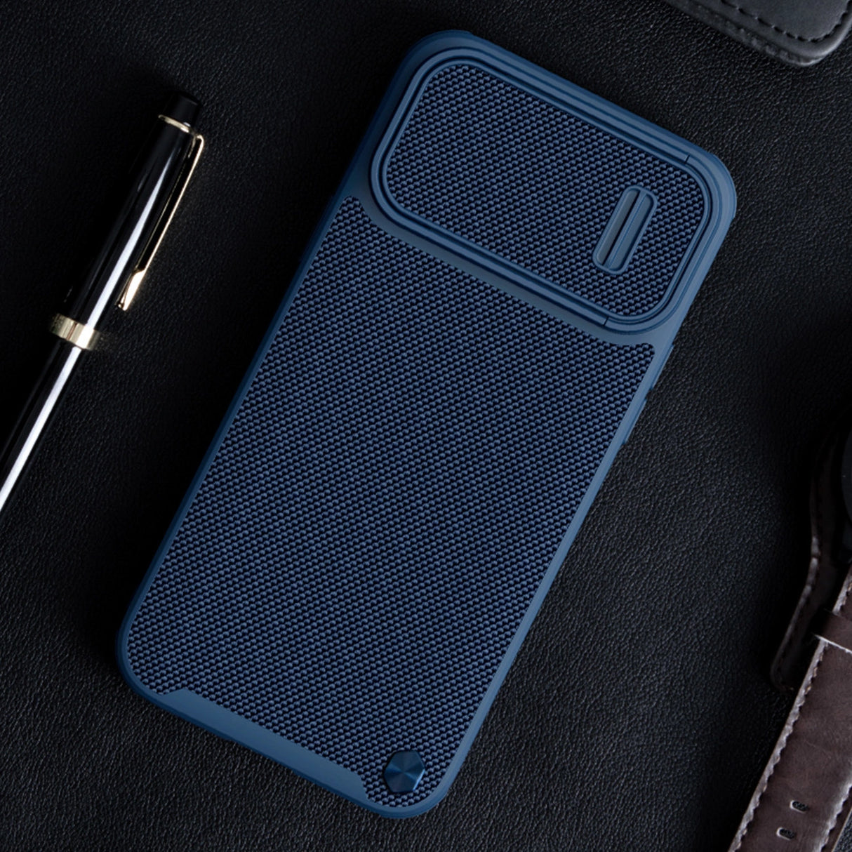 Nillkin Textured S Case til iPhone 14 Plus, pansret cover med kamera cover, blå
