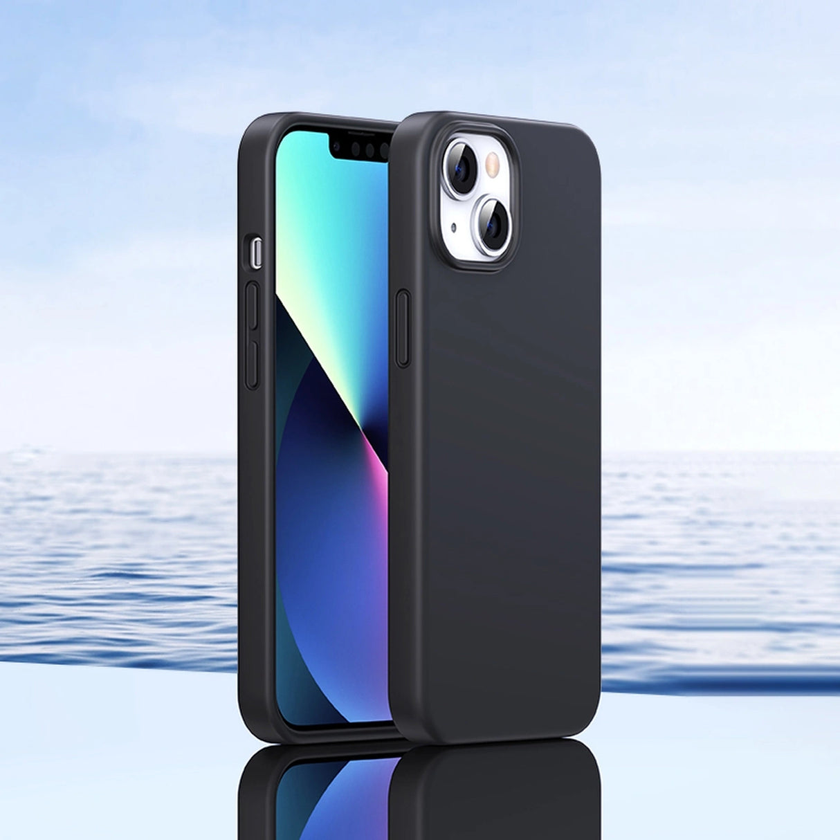 Ugreen LP626 Silky Silicone Protective Case Rubber Flexible Silicone Phone Case til iPhone 14 Plus Sort (90920)