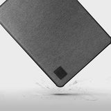 Uniq Dfender cover til en 16" laptop - grå