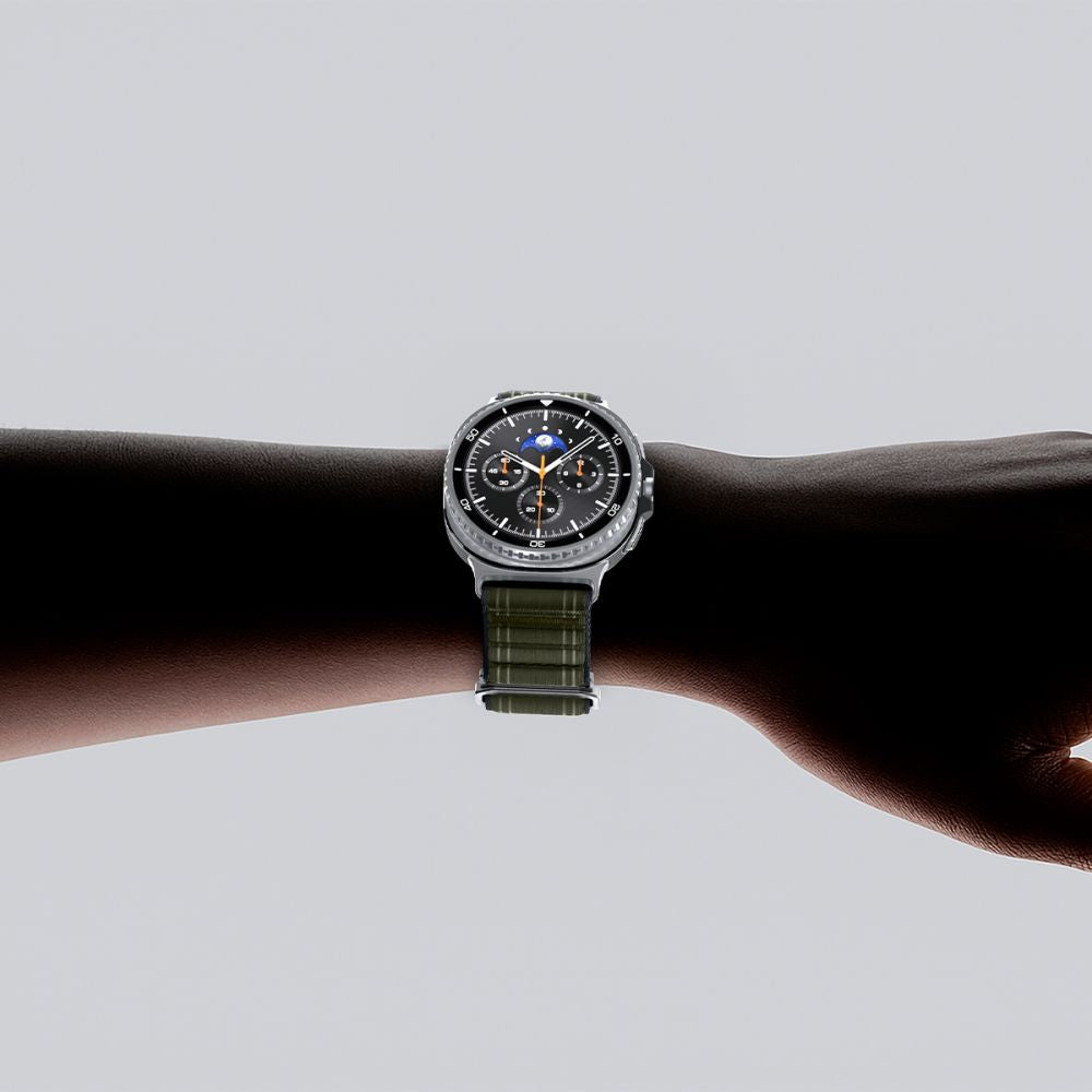 Spigen Wbf0 Band Til Samsung Galaxy Watch 8 / 9 / Classic (40 / 44 / 46 Mm) Grøn