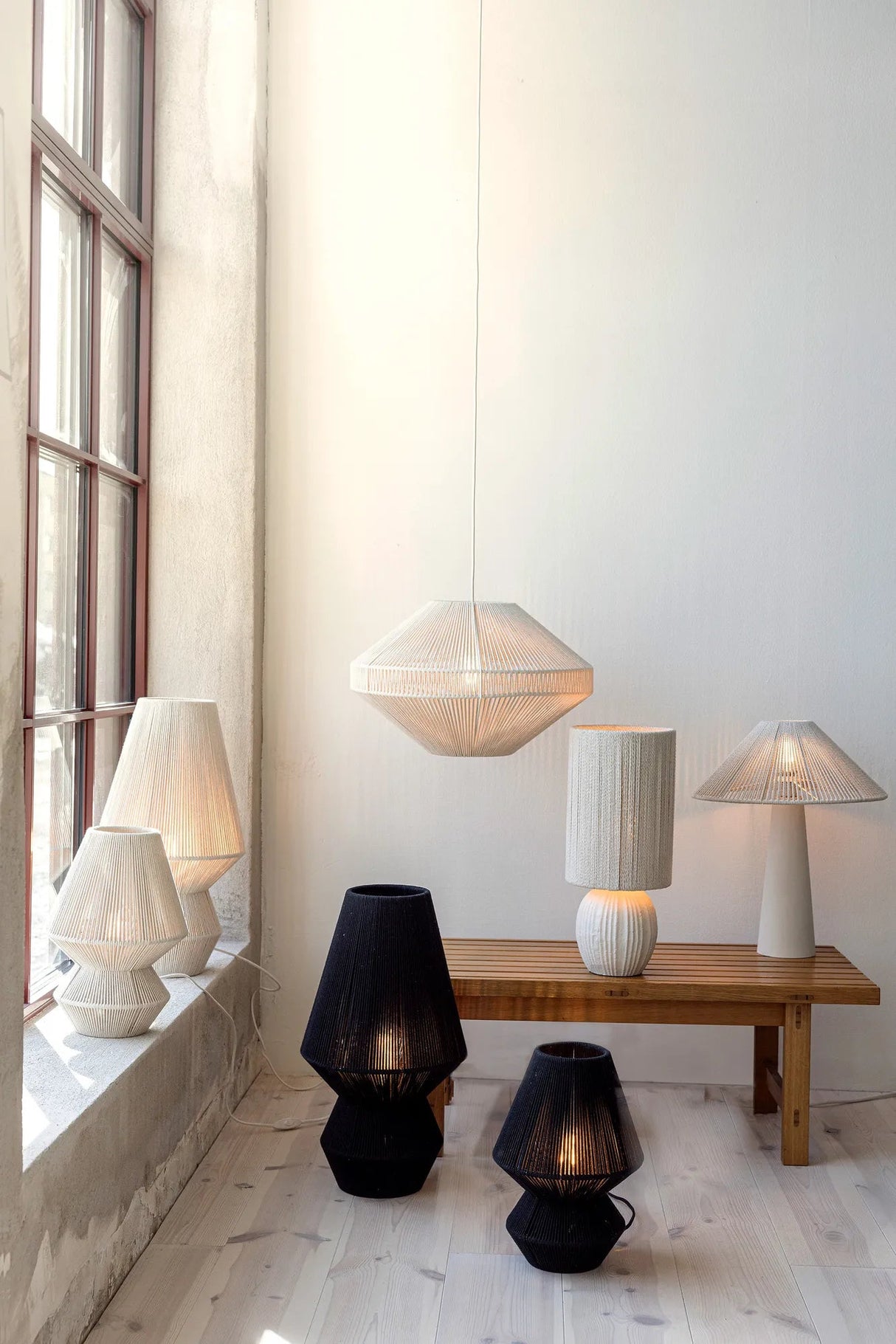 Markslöjd Razzo beige bordlampe