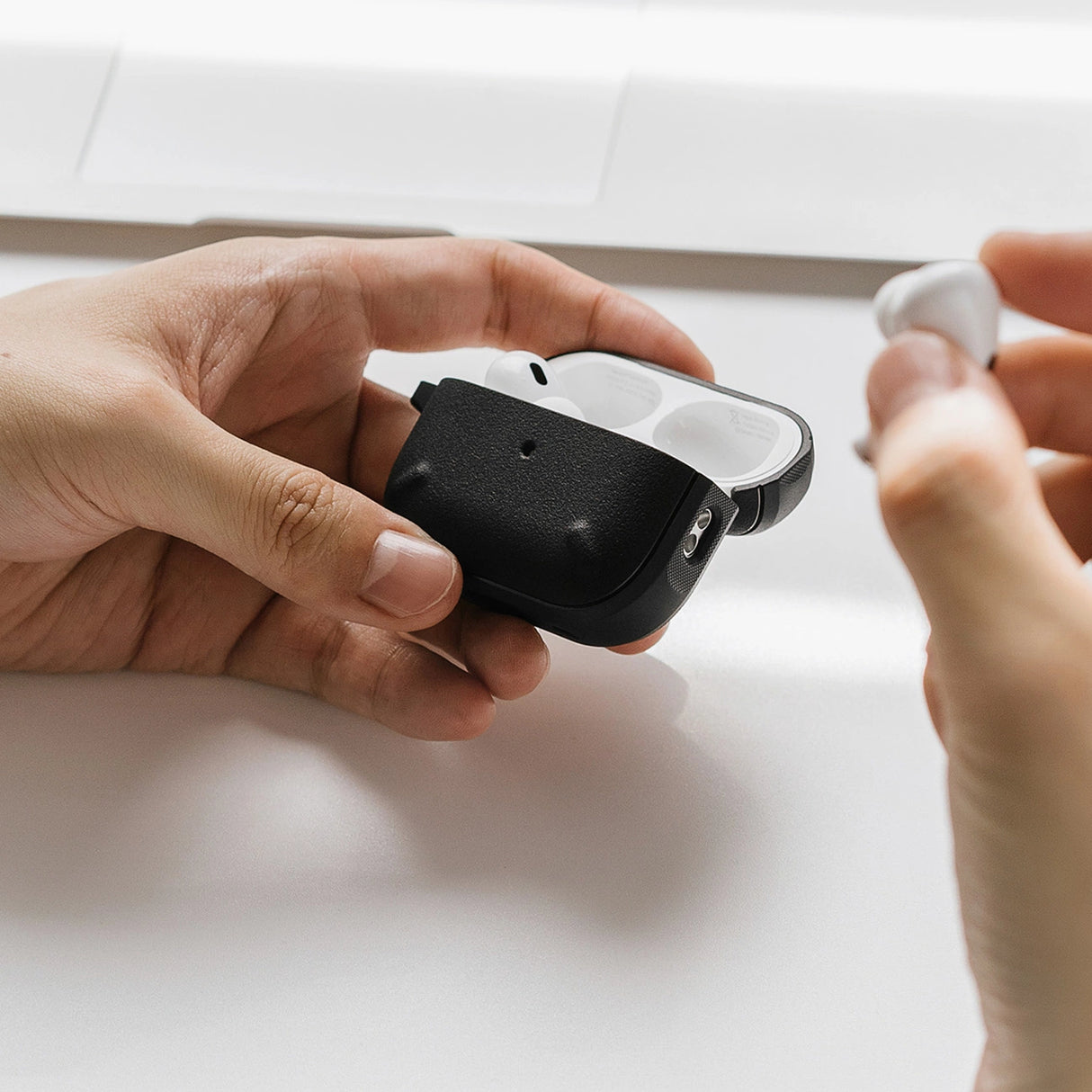 Ringke Onyx-kasse til AirPods Pro 2 pansret hovedtelefonkasse sort
