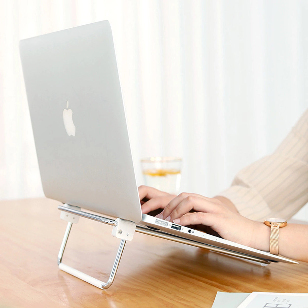 Ugreen justerbar stand laptop stand sølv (LP230)