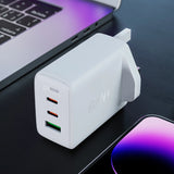 Acefast oplader GaN 65W 3 porte (1xUSB, 2xUSB C PD) UK stik hvid (A44)