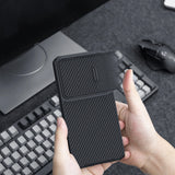 Nillkin Syntetisk Fiber S Case til Samsung Galaxy S23, kamera cover, sort