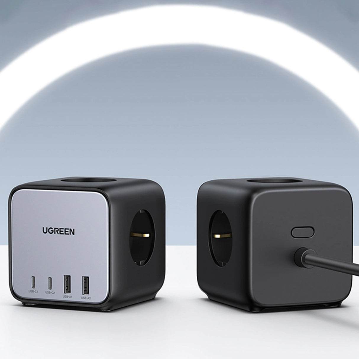 Ugreen cube power strip 65W USB / USB C + 3x AC stikkontakt sort (CD268)