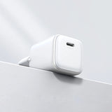 Ugreen Nexode mini CD318 15324 GaN 20W USB-C PD 3.0 / QC 4.0 netværksoplader - hvid