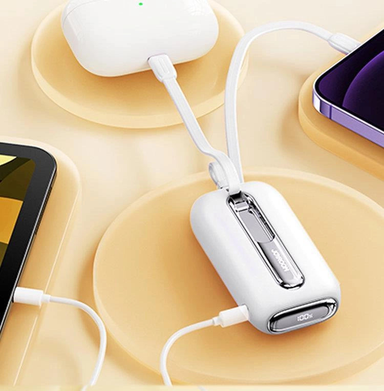 Joyroom mini powerbank 10000mAh Colorful Series 22.5W med 2 indbyggede USB C og Lightning kabler hvid (JR-L012)
