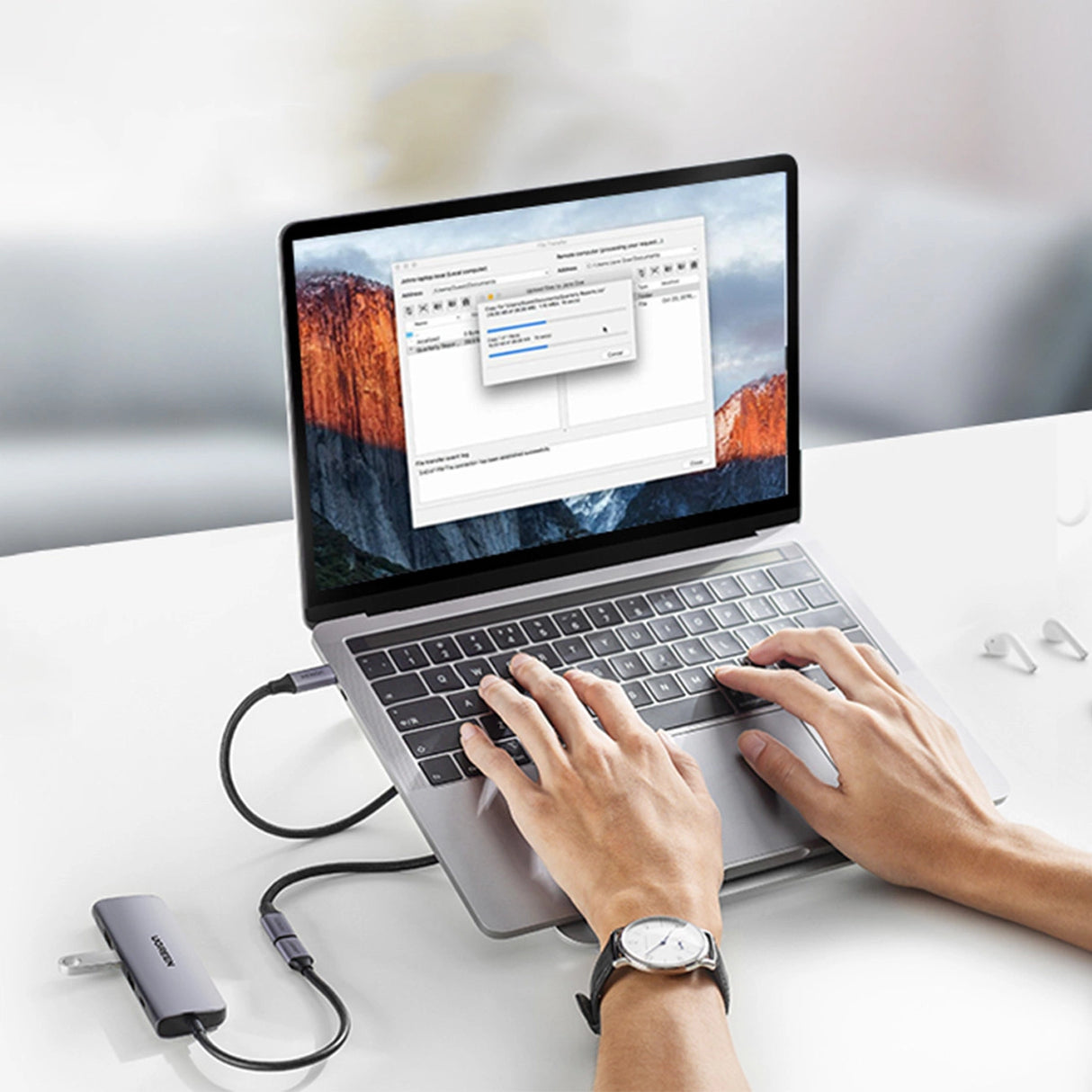 Ugreen US372 30205 USB-C - USB-C PD QC kabel 100W 5A 10Gbps 1m - grå