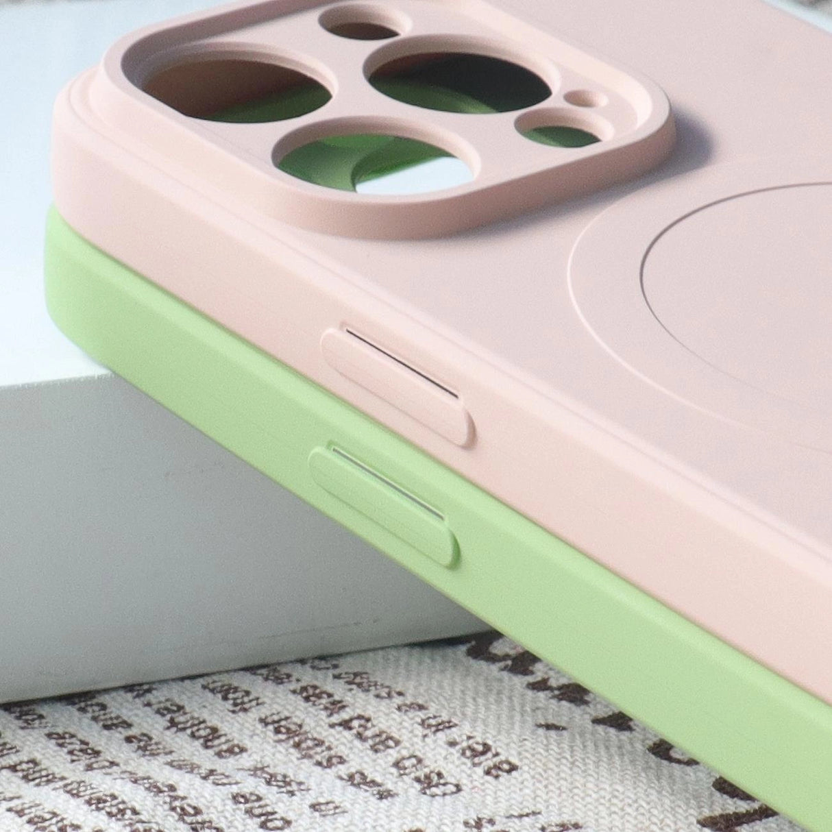 iPhone 14 Pro Silicone Case Magsafe - isblå