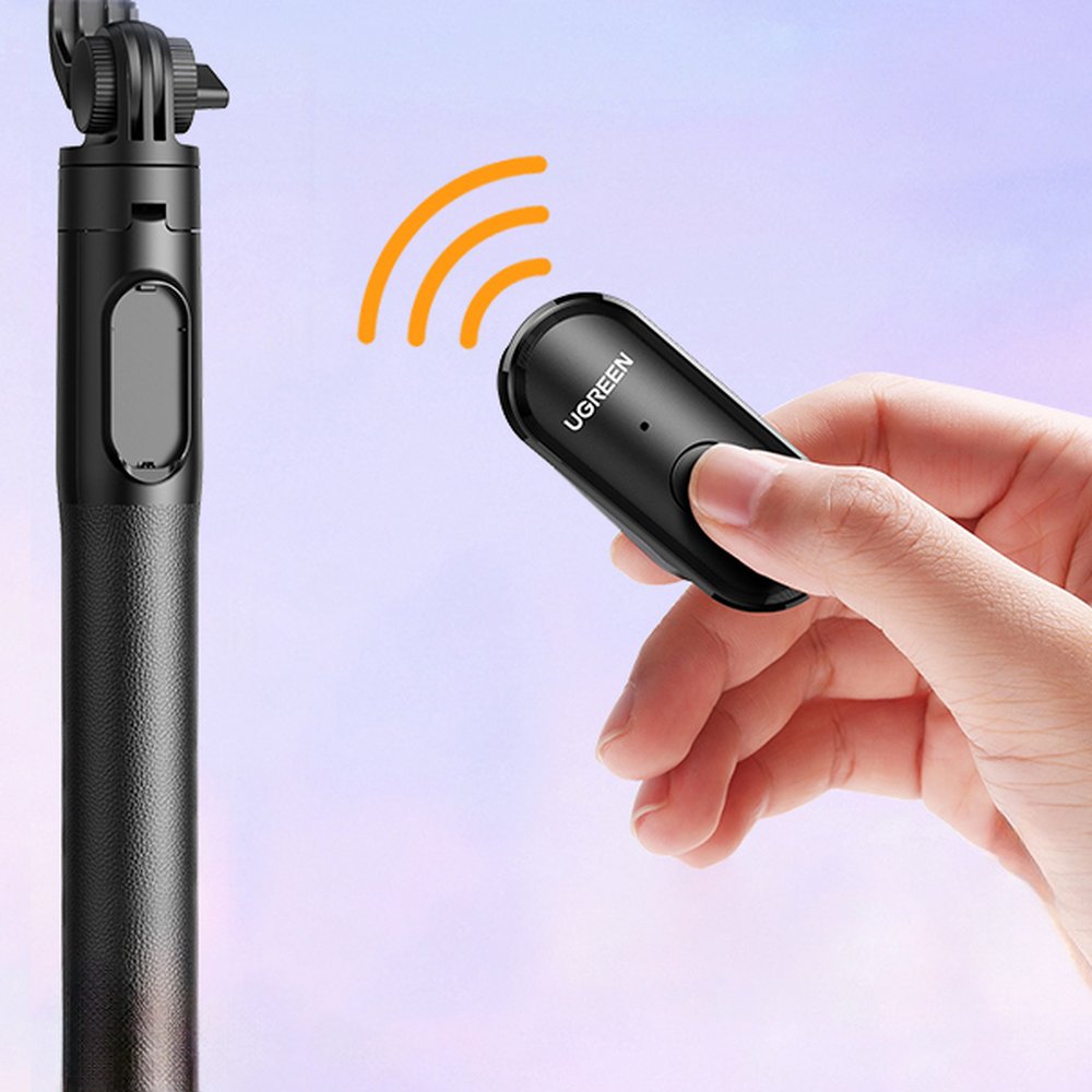 Selfie stick Ugreen LP586 teleskopisk stativ med Bluetooth fjernbetjening 1,5 m - sort