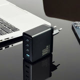 Joyroom JR-TCG04EU 100W GaN oplader 3x USB-C USB-A + USB-C / USB-C kabel 100W - sort