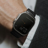 Uniq Osta rustfrit stål rem til Apple Watch 1/2/3/4/5/6/7/8/SE/SE2/Ultra 42/44/45/49 mm - sort