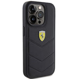 Ferrari Quilted Metal Logo case til iPhone 15 Pro - sort