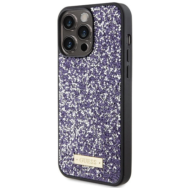 Guess Rhinestone Metal Logo-hylster til iPhone 15 Pro - pink