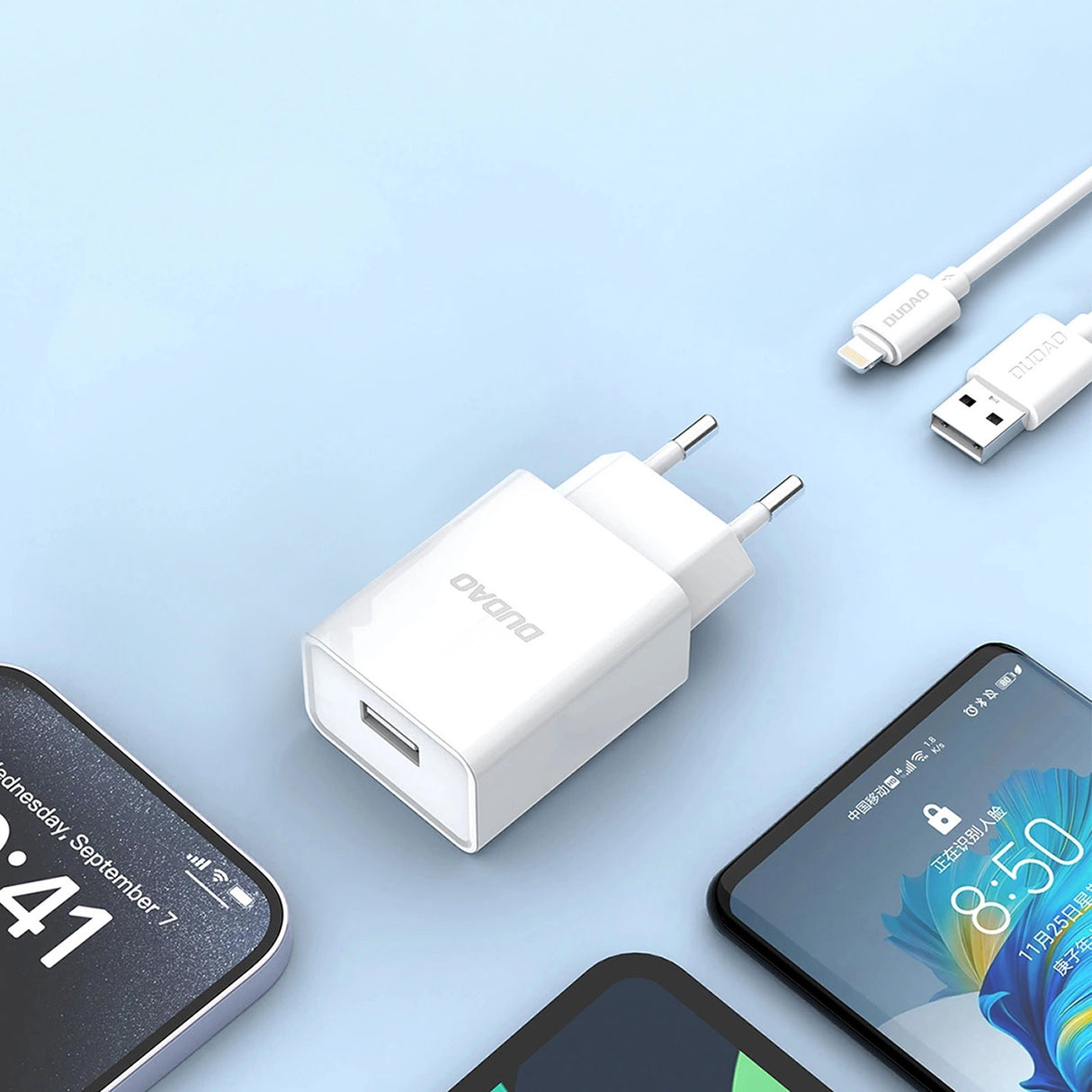 Dudao A4EU USB-A 2.1A vægoplader - hvid + USB-A - Lightning kabel