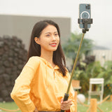 Selfie stick WHS1Y teleskopisk stativ 1m med telefonholder - sort