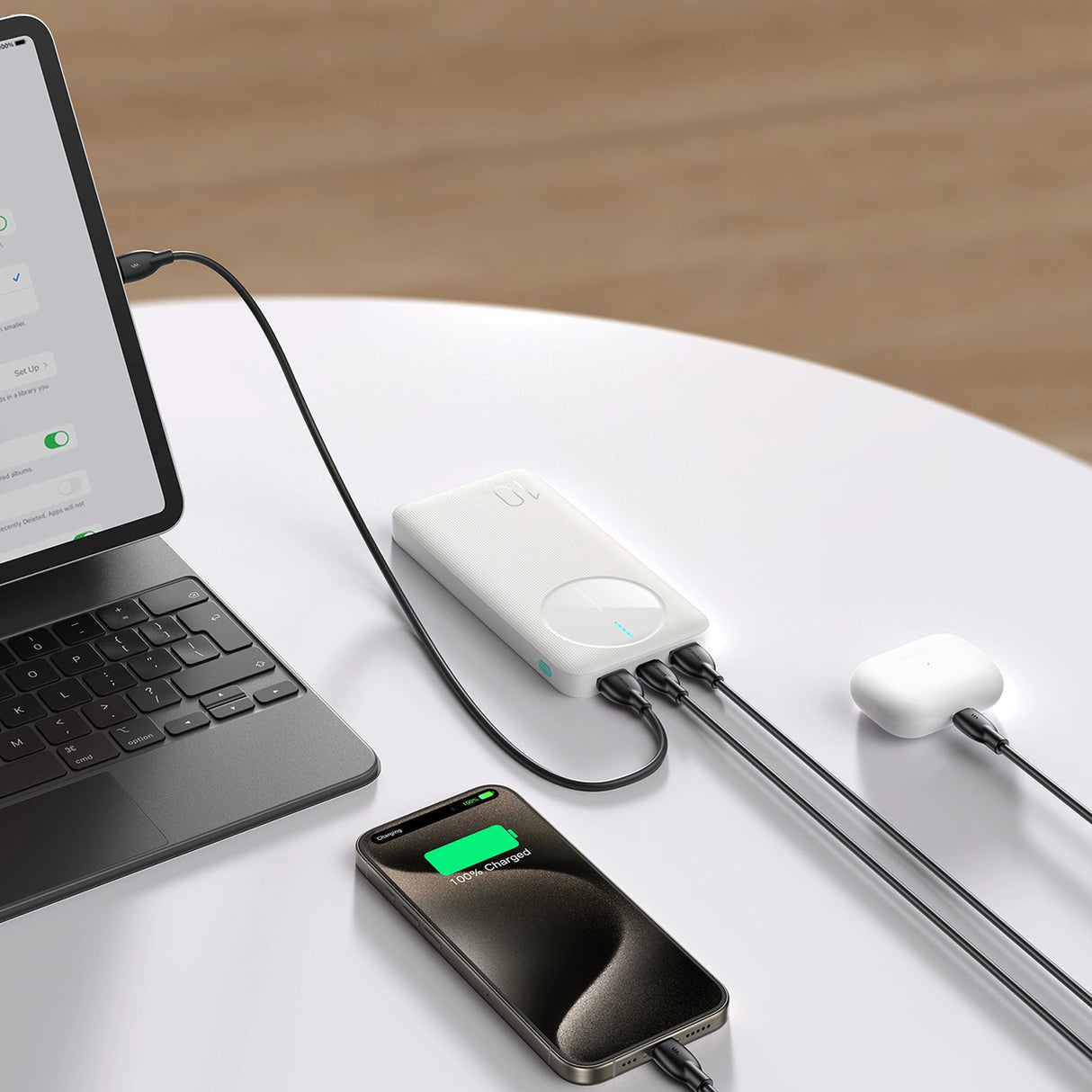 Powerbank Joyroom JR-PBF12 10000mAh 2.4A 2x USB-A 1x USB-C - hvid