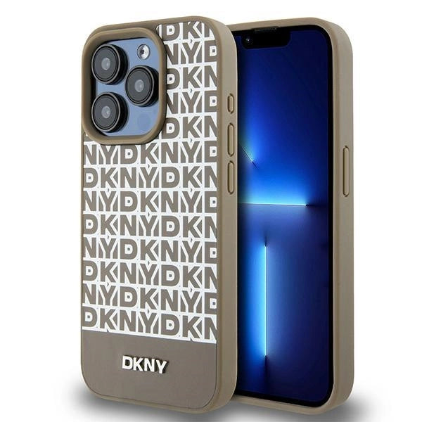 DKNY læder med trykt mønstermetallogo MagSafe Case til iPhone 15 Pro Max - Brown