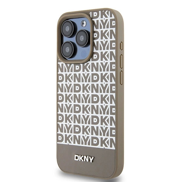 DKNY læder med trykt mønstermetallogo MagSafe Case til iPhone 15 Pro Max - Brown