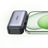 Ugreen PB503 5000mAh powerbank med USB-C-port og integreret USB-C-stik - grå