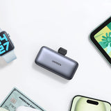 Ugreen PB503 5000mAh powerbank med USB-C-port og integreret USB-C-stik - grå