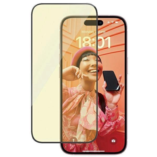 PanzerGlass Ultra-Wide Fit tempereret glas med glans og blå lysfilter med positioner til iPhone 15