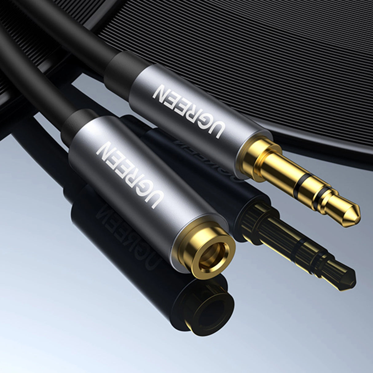 Ugreen AV118 10538 kabel 3,5 mm mini jack (mandlig) / 3,5 mm mini jack (kvindelig) 5m - sølv