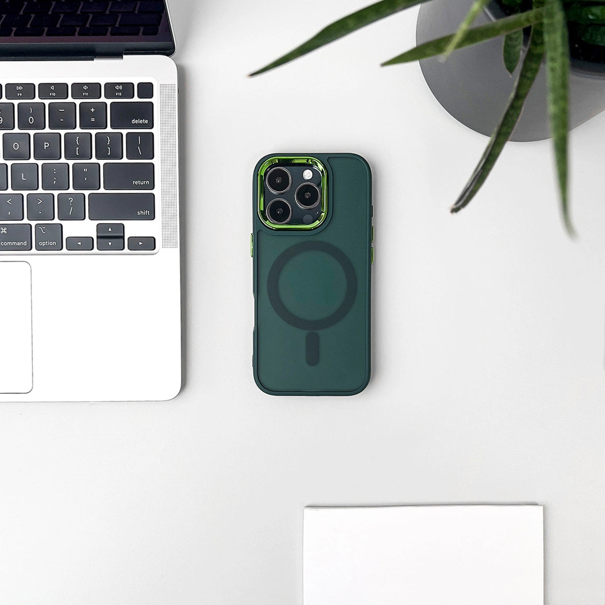 Magnetisk samling MagSafe iPhone 16 Pro Case - mørkegrøn