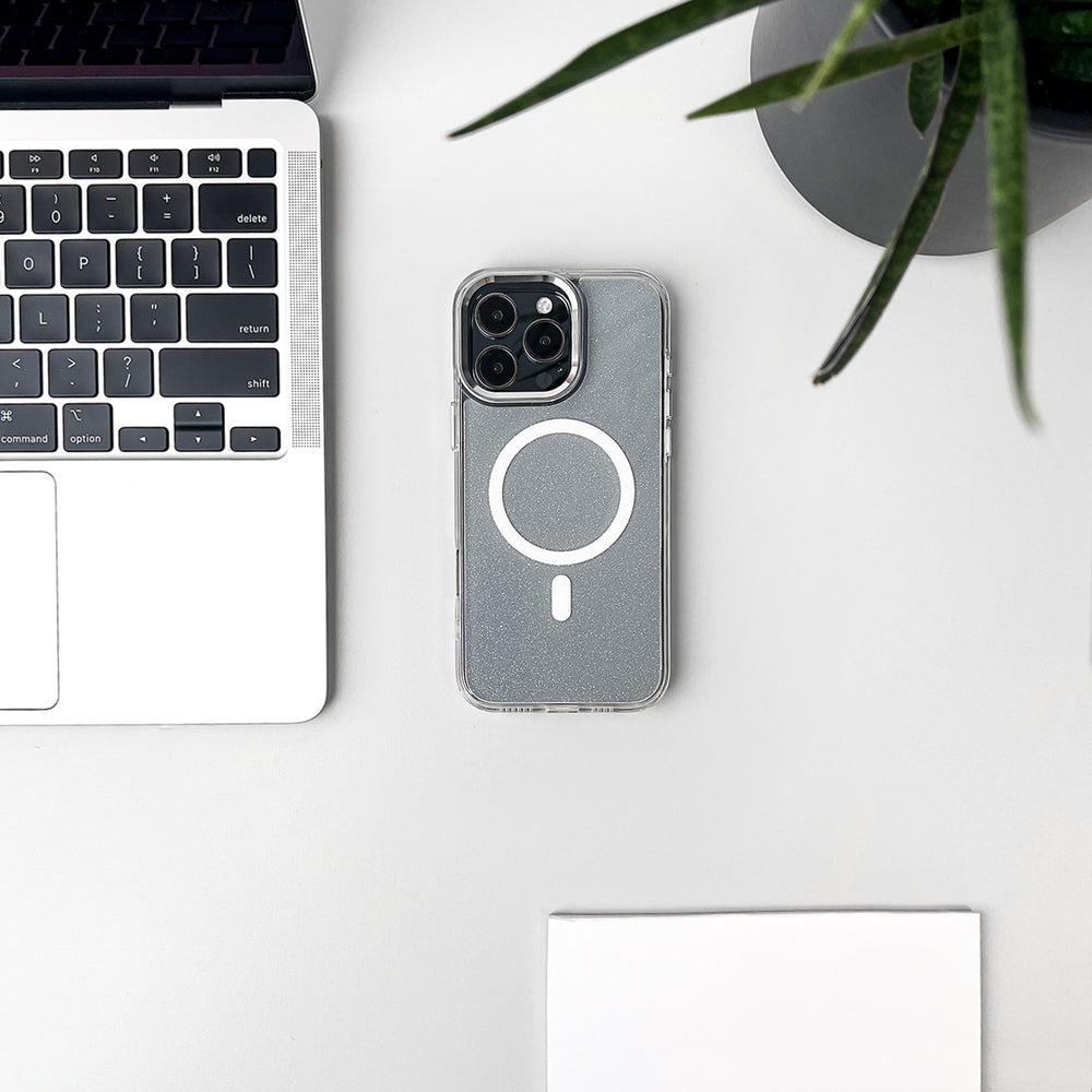 Glitter Case MagSafe til iPhone 16 Plus - hvid med glitter