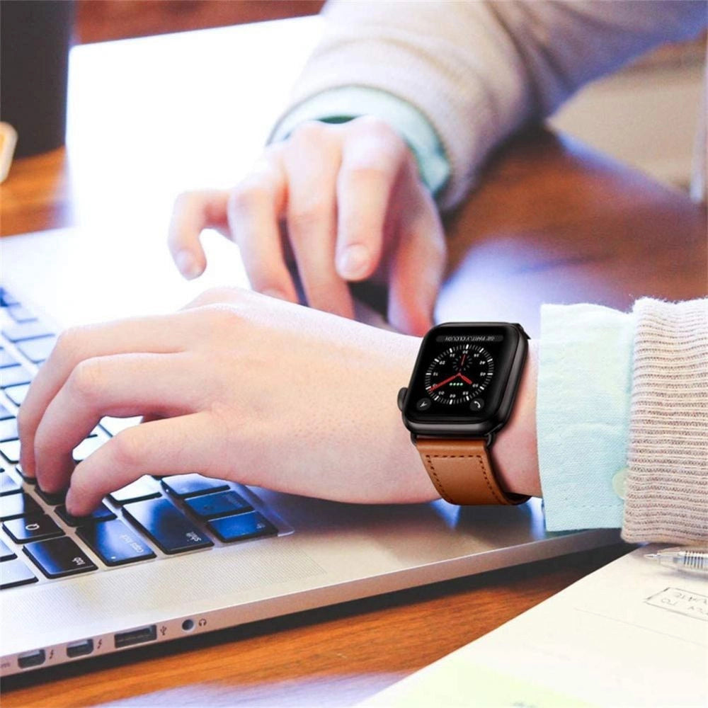 Tech-Protect LeatherFit Strap til Apple Watch 4 / 5 / 6 / 7 / 8 / 9 / SE / Ultra 1 / 2 (42/44/45/49 mm) - Brunt