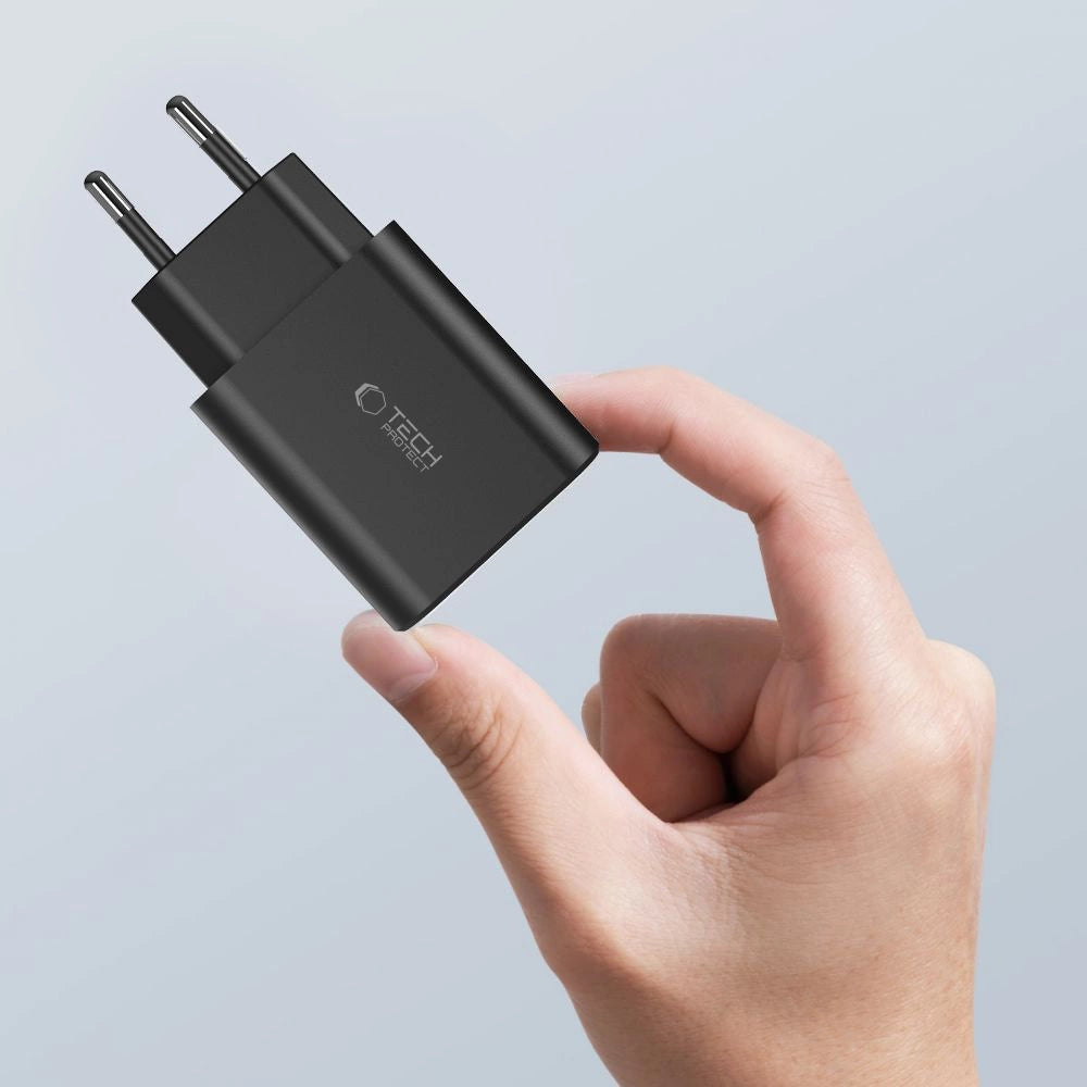 Tech-Protect NC30W oplader 2x USB-C PD 30W / USB-A QC 3.0 - sort