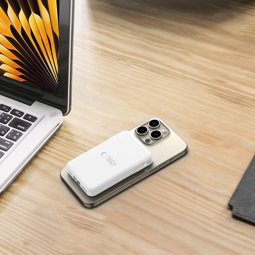 Tech-Protect LifeMag PB31 Power Bank med MagSafe 10000mAh 15W USB-C / USB-A / Indbygget USB-C / Lightning Kabler - hvid