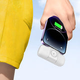 Wozinsky WF16-YCS 5000mAh 15W USB-C Mini Power Bank med indbygget USB-C-kabel og Apple Watch-oplader - hvid