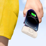 Wozinsky WF16-YLS 5000mAh 15W Lightning Mini Power Bank med indbygget USB-C-kabel og Apple Watch-oplader - Beige