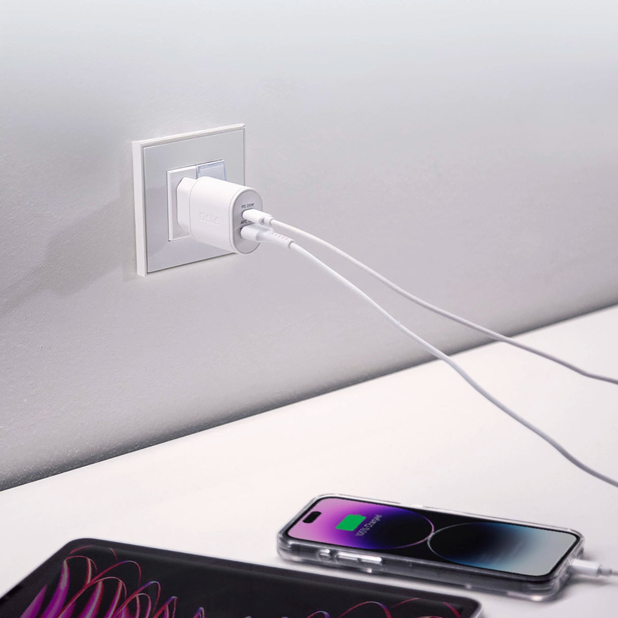 SBS TETRPD20W 20W USB-A USB-C Wall Charger med Power Delivery - hvid