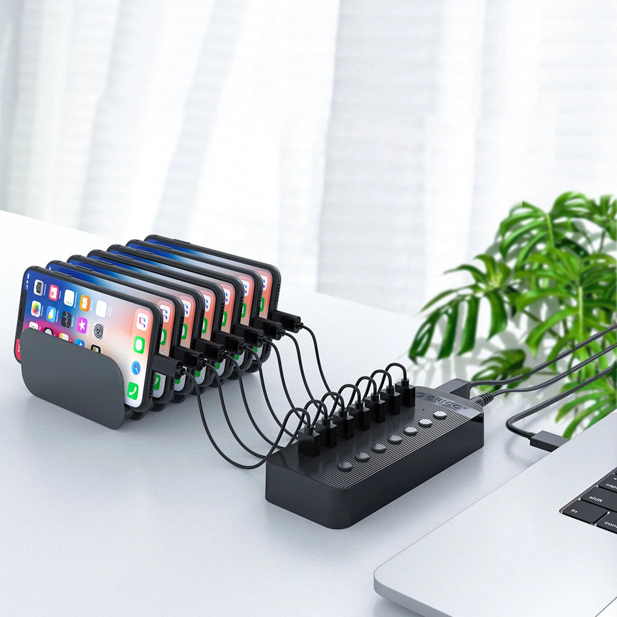Orico CT2U3-16AB 16x USB-A 3.0 Hub med Switches - sort